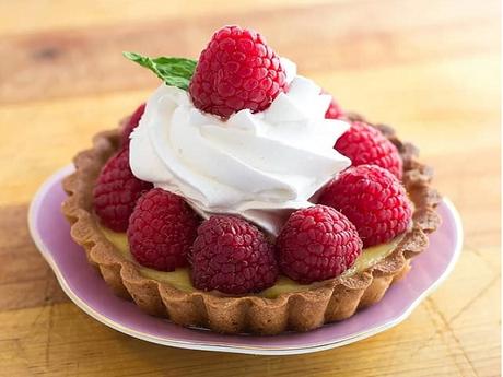 Tartaletas de crema y frambuesas