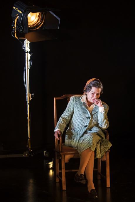 GAM: Gabriela Mistral vuelve a impactar en una ficción imposible mistralg33