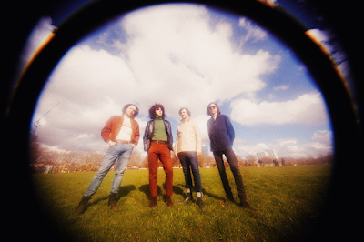 REME: PRESENTACIÓN CON WIDE VALLEY Y THE FLAMINGOS BITE