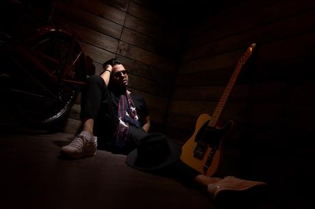 Vinni Rose presenta nuevo single: ‘Veintidós’