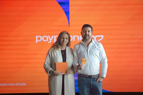 Payphone y Mastercard revolucionan la industria con la primera tarjeta que se recarga desde tu celular