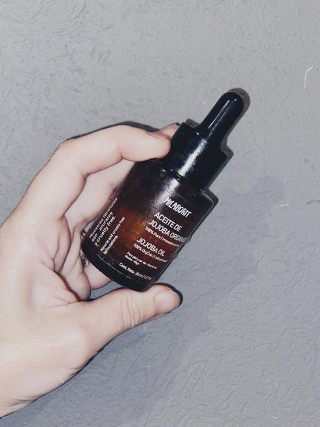 Aceites para cara, cuerpo y cabello.