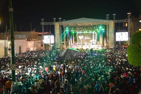 Se vivió una noche increíble en la FENAE 2022 con la presentación de Gerardo Ortiz