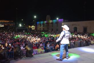 (Vídeo) “Pesado” conquista al público en el quinto día de la Feria Nacional De La Enchilada