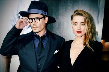 Johnny Depp asegura que Amber Heard dejó “restos fecales humanos” en su cama, días después de separarse