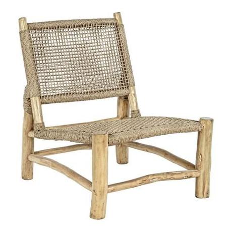 Consigue el look primavera verano 2022 en exteriores minimalistas