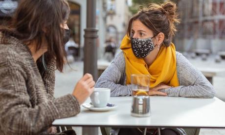 El síndrome de la cara vacía: el uso de la mascarilla como «barrera de protección»