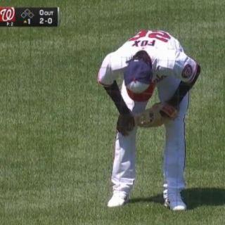 MLB: Lucius Fox tuvo un percance estomacal en pleno juego