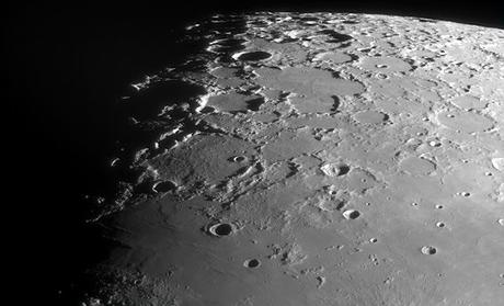 W. Bond, un cráter peculiar W. Bond, un cráter peculiar