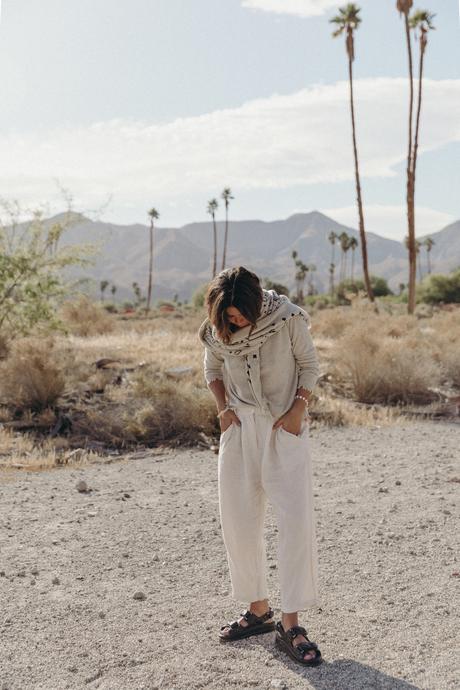 Collage Vintage wearing a festival look from Kujten cashmere collection