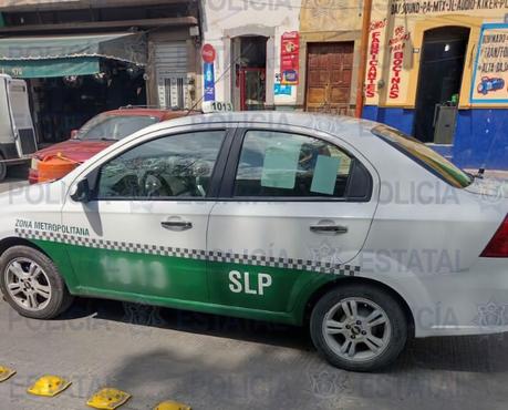 Detienen a taxista con 14 dosis de cristal