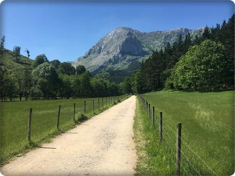 Senderismo por la Vía Verde de Arrazola