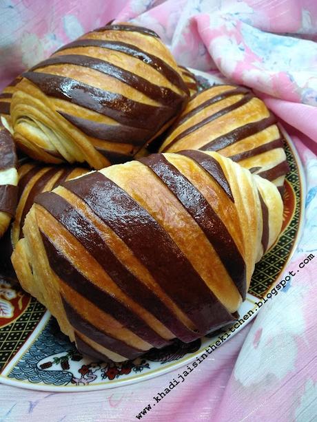 Croissants Bicolores / BICOLOR CROISSANTS / CROISSANTS DOS COLORES / كرواسان ثنائي اللون