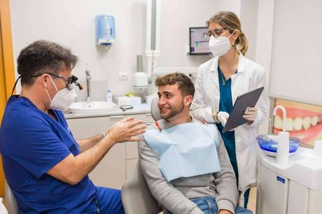 Devolver el brillo a la sonrisa, el objetivo de Dental Roca Devolver el brillo a la sonrisa, el objetivo de Dental Roca