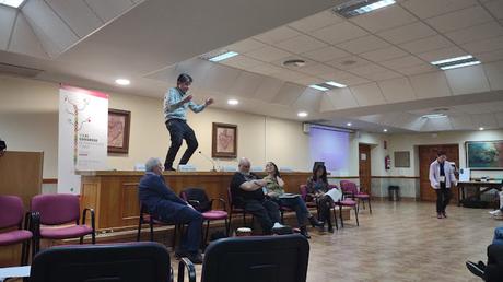 ¿Comunicar o no comunicar? To communicate or not to communicate? 沟通还是不沟通?沟通还是不沟通? ¿Comunicar o no comunicar? To communicate or not to communicate? 沟通还是不沟通?沟通还是不沟通?