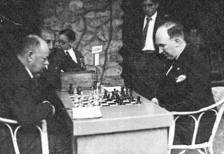 Lasker, Capablanca, Alekhine y Botvinnik o ganar en tiempos revueltos (379)