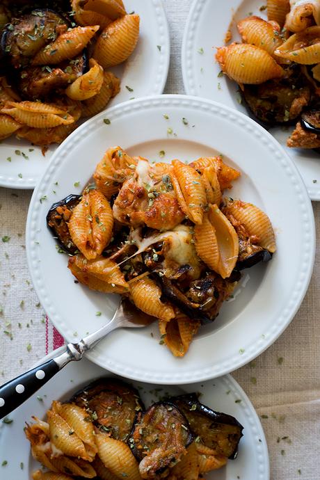 PASTA CON ATUN Y BERENJENA AL HORNO