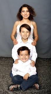 Mujeres, profesionales y madres líderes de la industria de la construcción Mujeres, profesionales y madres líderes de la industria de la construcción