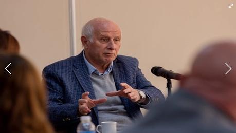 Tiraron un millón de botellas de agua mineral en Santo Tomas porque estaban vencidas