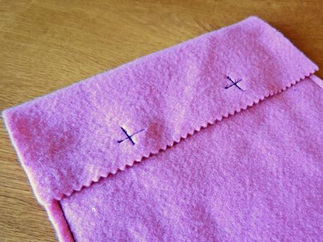 Haz tu propio juego de tres en raya de fieltro para viajar con niños 119 Infancia 101 | Juegos de espera para niños_tic tac toe