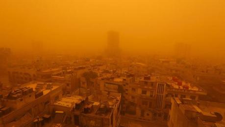 Irak: Más de 2.000 hospitalizados por una gran tormenta de arena