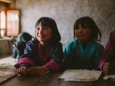 LUNANA: A YAK IN THE CLASSROOM (Bután, China; 2019) Vida Normal, Costumbrista, Social