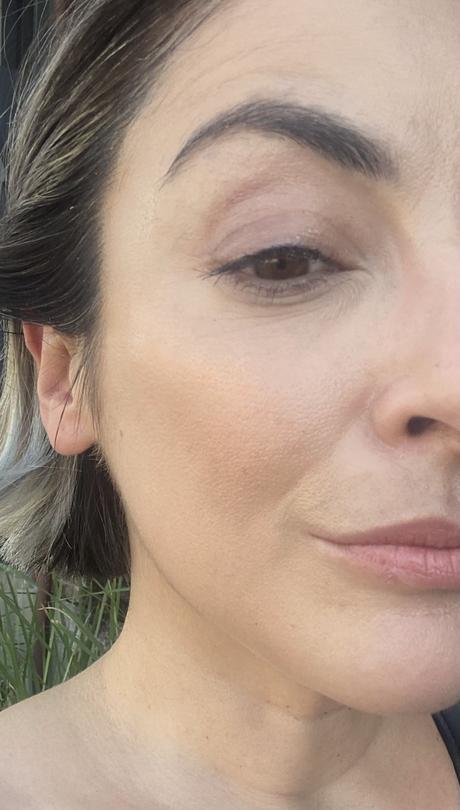 Los lanzamientos de maquillaje de Dior: nueva base Forever, Lip Glow Oil, Lip Maximizer Serum y Forever Couture Luminizer, belleza clean de lujo. Los lanzamientos de maquillaje de Dior: nueva base Forever, Lip Glow Oil, Lip Maximizer Serum y Forever Couture Luminizer, belleza clean de lujo.