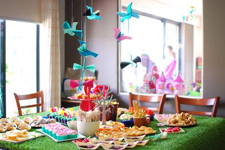 Cómo organizar una fabulosa fiesta de cumpleaños con temática de jardín: más de 20 ideas divertidas 197 Ideas para fiestas temáticas de jardín: arreglos de mesa