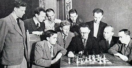 Lasker, Capablanca, Alekhine y Botvinnik o ganar en tiempos revueltos (384)