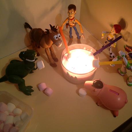 ¡Crea un poco de magia navideña para tus hijos! Una alternativa de Elf on the Shelf 141 Mágica diversión navideña para familias