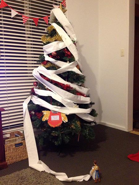 ¡Crea un poco de magia navideña para tus hijos! Una alternativa de Elf on the Shelf 149 Elf on the Shelf Ideas y alternativas