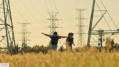 BOY BEHIND THE DOOR, THE (USA, 2020) Intriga