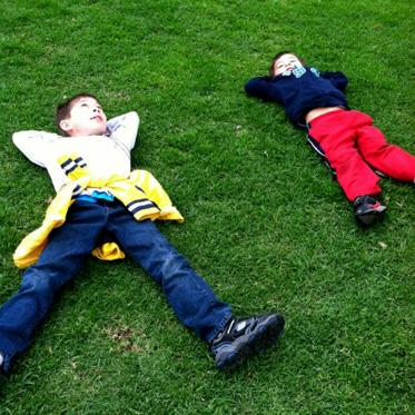 Los niños y la naturaleza - aprender sobre el clima - actividades científicas al aire libre Los niños y la naturaleza - aprender sobre el clima - actividades científicas al aire libre