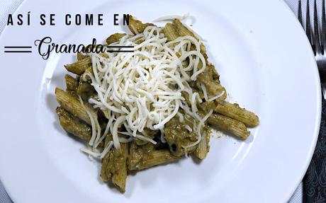 Macarrones con crema de espinacas y sobrasada Macarrones con crema de espinacas y sobrasada