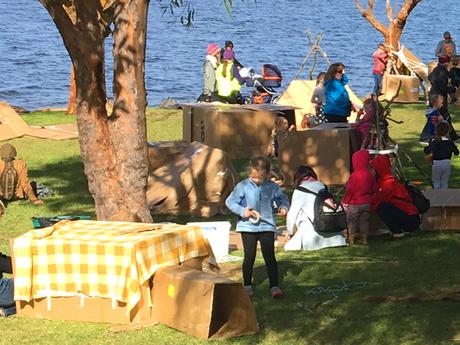 Juego natural inspirado en la historia: construcción de fuertes 21 Historias para inspirar el juego de la naturaleza: construcción de fuertes