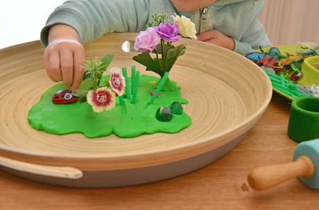 Pequeño mundo de insectos: una invitación para jugar en edad preescolar