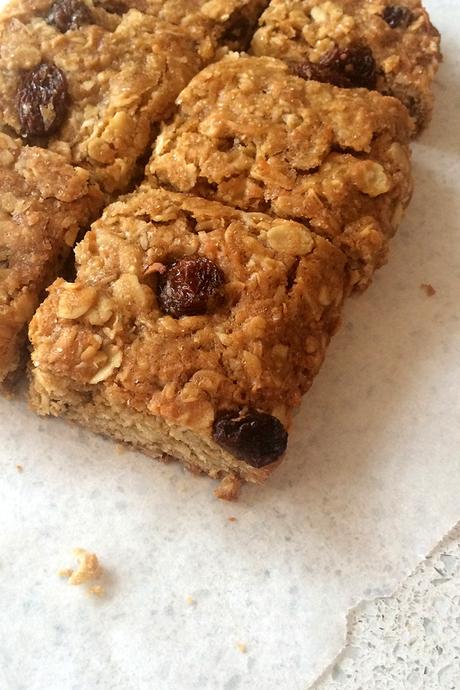 Rebanada Anzac, 1 Receta 3 Maneras 115 Ideas de recetas para loncheras: Anzac Slice - Una receta de tres maneras