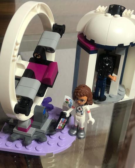 Lego Friends, Academia Espacial de Olivia.