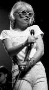 Blondie - Rip Her to Shreds (Déjala hecha trizas) 7