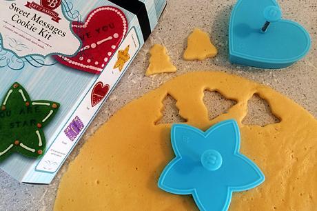 12 días de tradiciones navideñas familiares 103 12 tradiciones navideñas simples para familias: hornear juntos