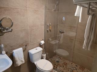 HOTEL TORRE BARCELONA (VALLDOREIX - BARCELONA)