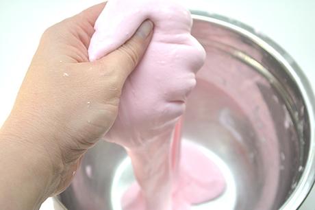Slime divertido con un toque extra sensorial 297 como hacer slime no pegajoso