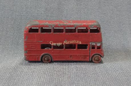 Routemaster, un clásico autobús londinense de Matchbox Routemaster, un clásico autobús londinense de Matchbox