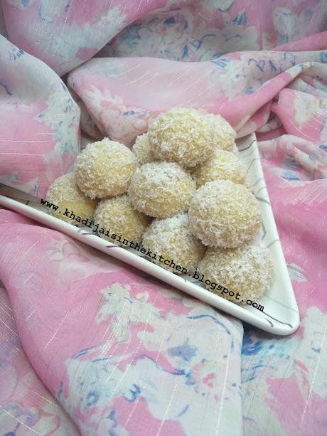 BISCUITS À LA NOIX DE COCO / COCONUT COOKIES / GALLETAS DE COCO RALLADO /حلوة الكوك BISCUITS À LA NOIX DE COCO / COCONUT COOKIES / GALLETAS DE COCO RALLADO /حلوة الكوك