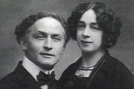 11 Harry Houdini