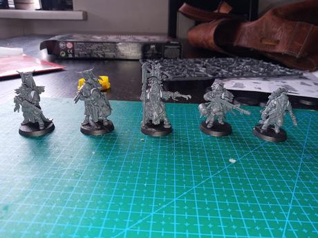 Foto- unboxing de la caja de banda de los Ash Waste Nomads de Necromunda