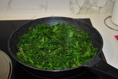 Tortilla de Kale con cebolla tierna