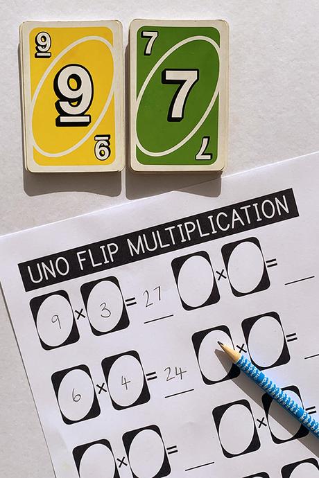 Uno Flip Juego de Matemáticas Multiplicación