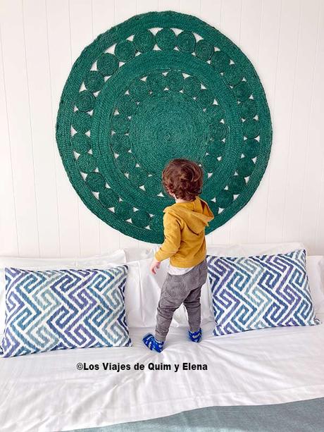 Álex en la Suite del Hotel