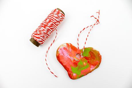 Receta y tutorial de adornos de masa de sal: ideas de manualidades navideñas para niños 127 Tutorial de adornos navideños de masa de sal